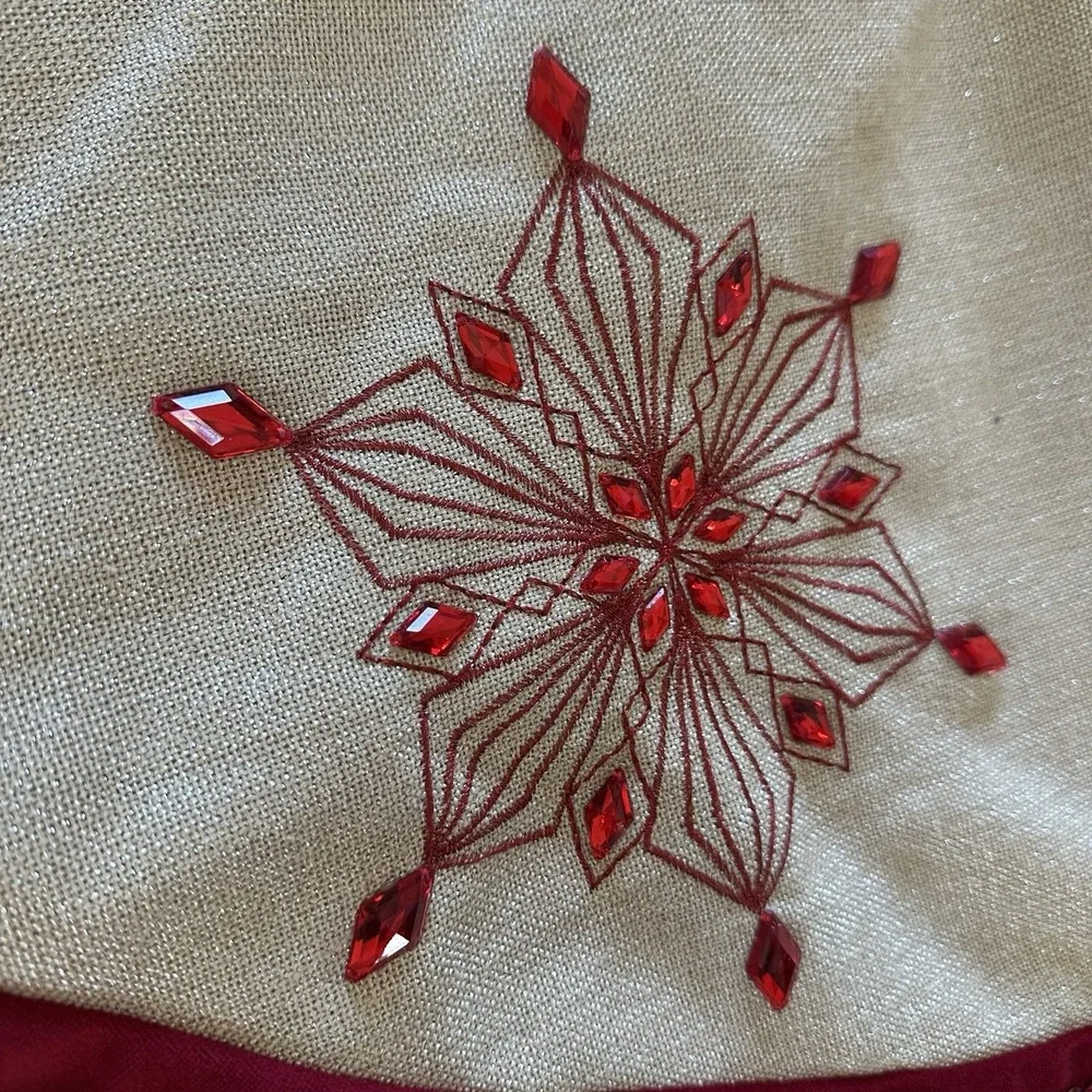 VTG Red Tan Round Velvet Trim Beaded Snowflake Accent Christmas Tree Skirt 55